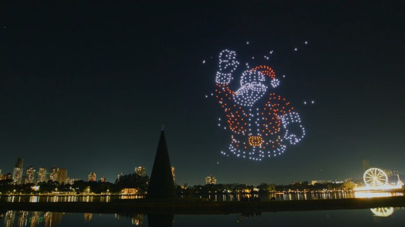 Show de drones marcará o encerramento do desfile do 40º Natal Luz de Gramado