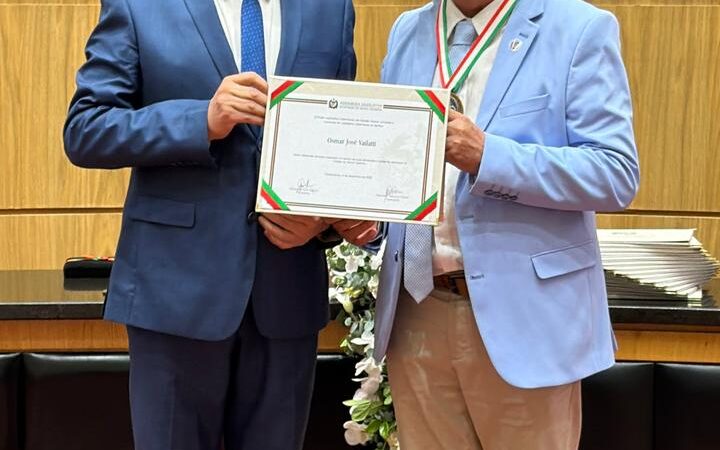 Medalha do Legislativo Catarinense consagra a história do hoteleiro Osmar José Vailatti