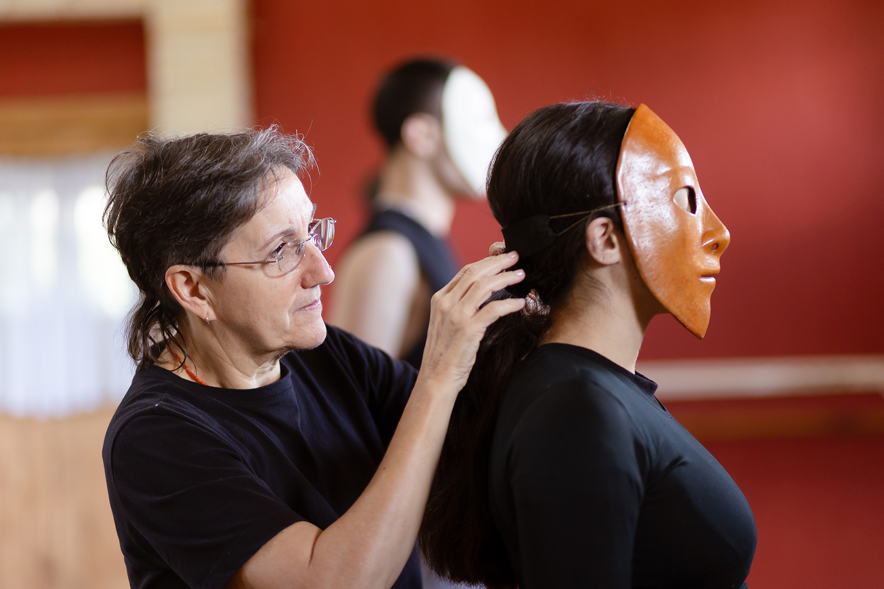 Máscaras, corpo e criação: imersão artística movimenta o Gazebo Cultural em Canela