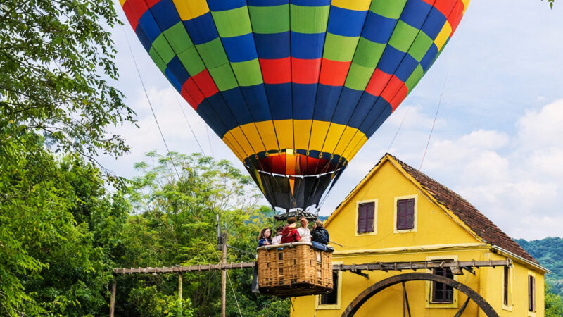 Fim de semana final do Verão em Picada Café terá cinema gratuito e experiência de balonismo