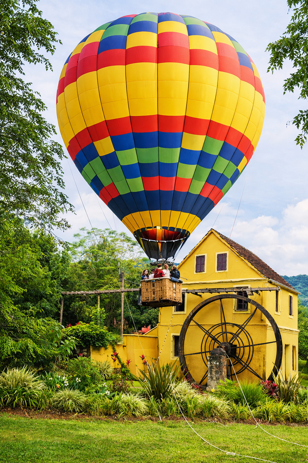 Fim de semana final do Verão em Picada Café terá cinema gratuito e experiência de balonismo