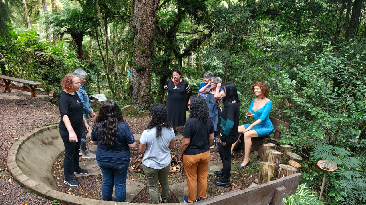 Silenciar para florescer: um dia inteiro para reconectar corpo, mente e natureza
