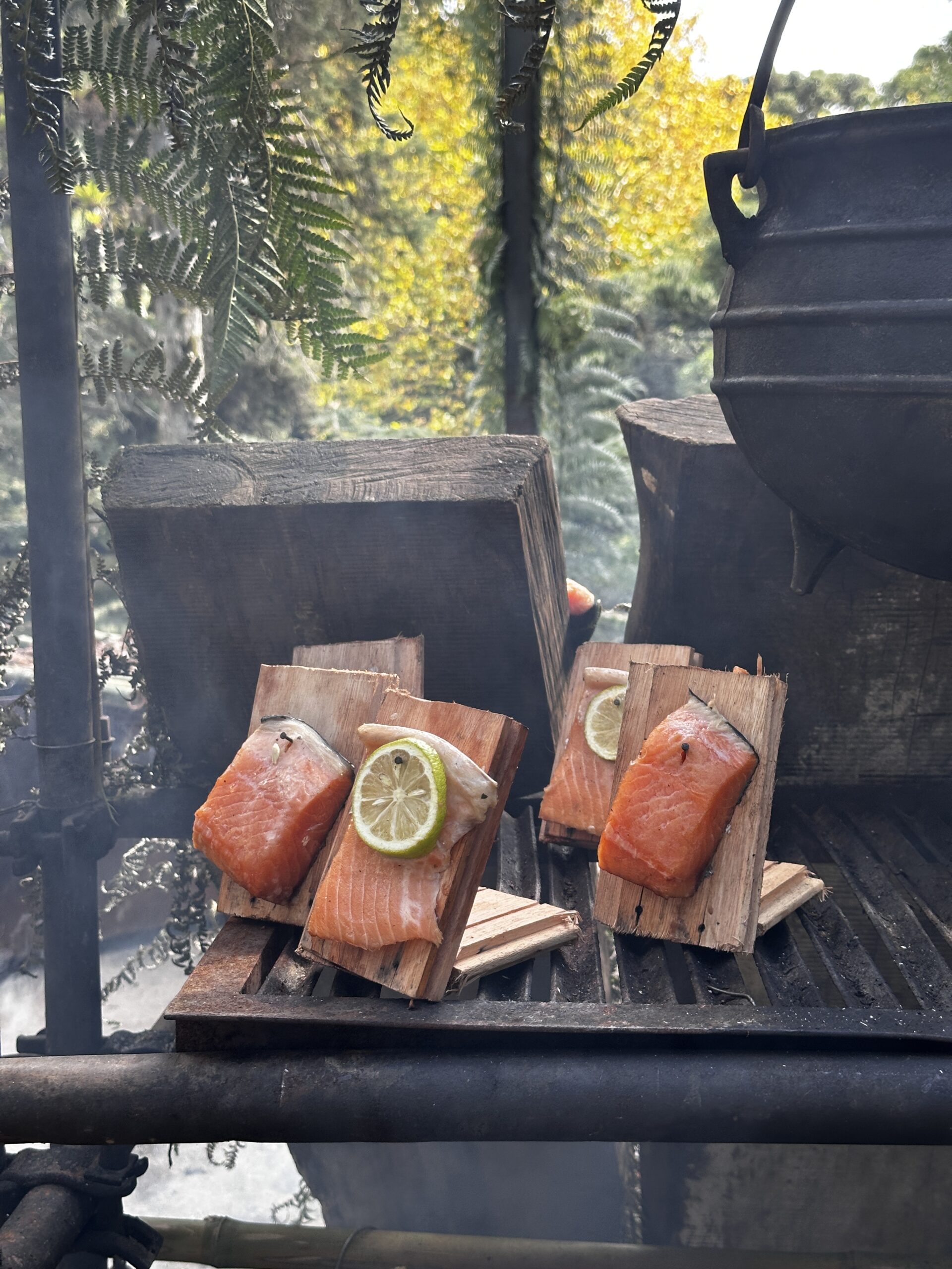 Sabores do fogo e do mar marcam Páscoa no Parador Hampel com experiência inédita na Serra Gaúcha