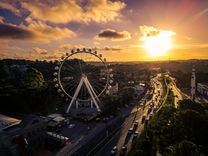Moradores do RS têm desconto especial para passeio na roda-gigante do Mundo a Vapor em Canela
