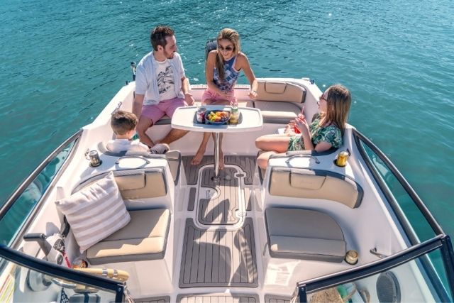 Vai adquirir a primeira lancha? Veja cinco cuidados para observar na hora da compra